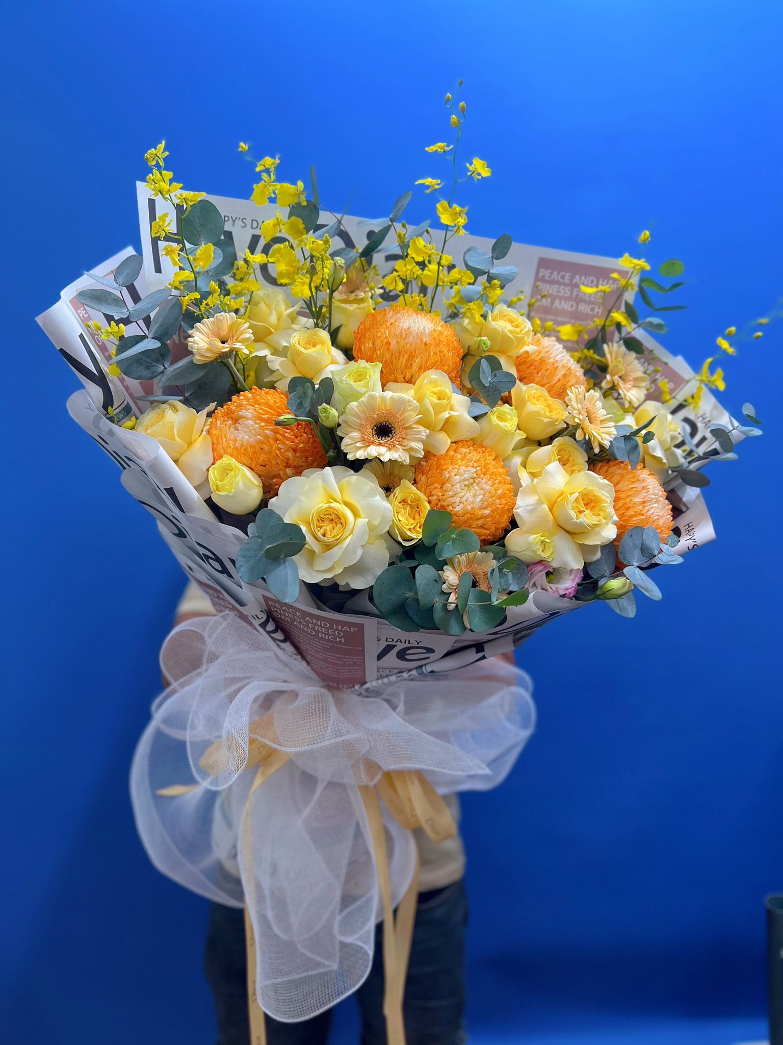 Bó Hoa Tone Vàng Chúc Mừng Thành Công - CM2