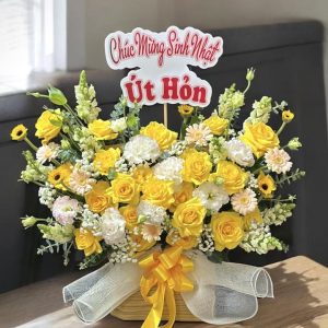 Giỏ Hoa Sinh Nhật Tone Vàng May Mắn – GH14