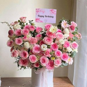 Giỏ Hoa Hồng Pastel Cao Cấp Gửi Trao Yêu Thương – GH24