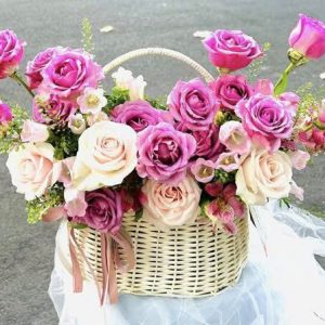 Giỏ Hoa Sắc Hồng Ngọt Ngào - GH1