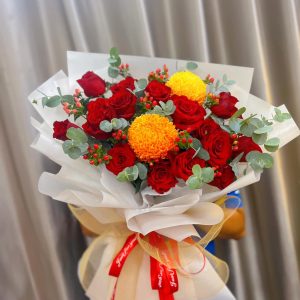 Hồng Đỏ Mix Mẫu Đơn Sang Trọng - CM64