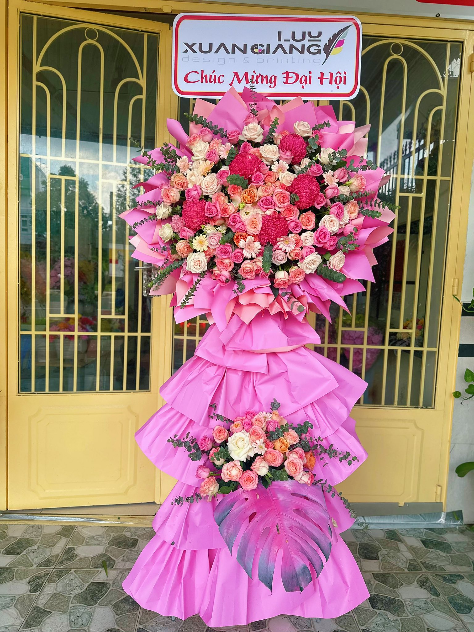 Kệ Hoa Chúc Mừng Đại Hội Tone Hồng Hiện Đại – CM166