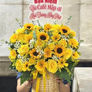 Giỏ Hoa Tone Vàng Hướng Dương Tặng Ngày Mới – GH140
