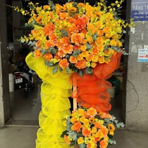 Kệ Hoa Chúc Mừng Tone Vàng Hiện Đại - KH120