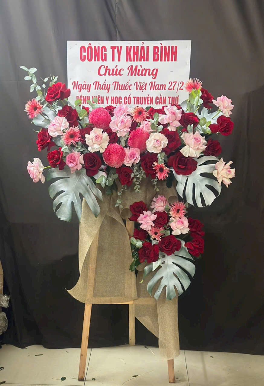 Kệ Hoa Chúc Mừng Khai Trương Tone Đỏ Hiện Đại – CM180
