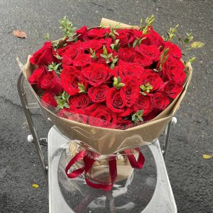 Bó Hoa Hồng Quyến Rũ Và Tinh Tế – CM216
