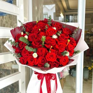 Bó Hoa Hồng Đỏ Nổi Bật Tinh Tế - CM116