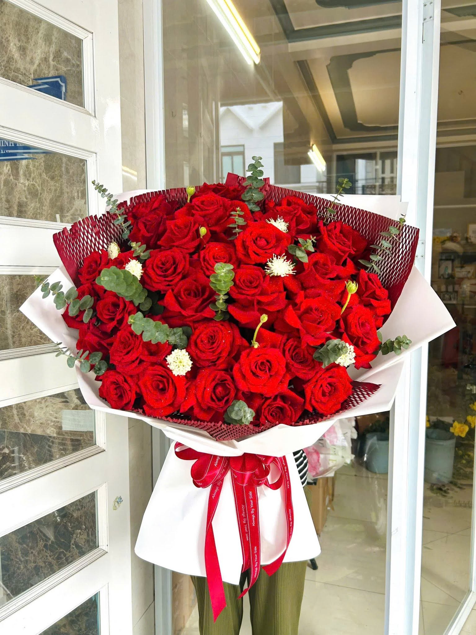 Bó Hoa Hồng Đỏ Nổi Bật Tinh Tế - CM116