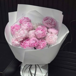 Bó Hoa Mẫu Đơn Hồng Pastel Sang Chảnh – CM215