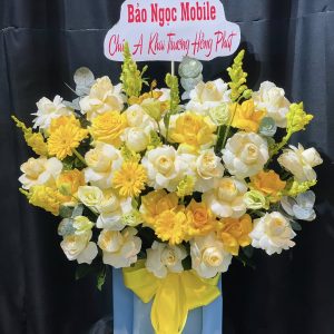 Giỏ Hoa Sắc Vàng Ngọt Ngào May Mắn – GH130