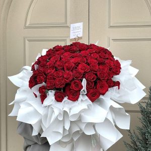 Bó Hồng Đỏ Kiêu Sa Tặng Công Chúa - CM126