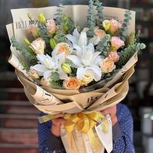 Bó Hoa Mix Ly Trắng Tặng Bà Kính Yêu - CM132