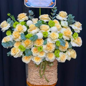 Giỏ hoa Tone Kem Vàng Sang Trọng - GH172